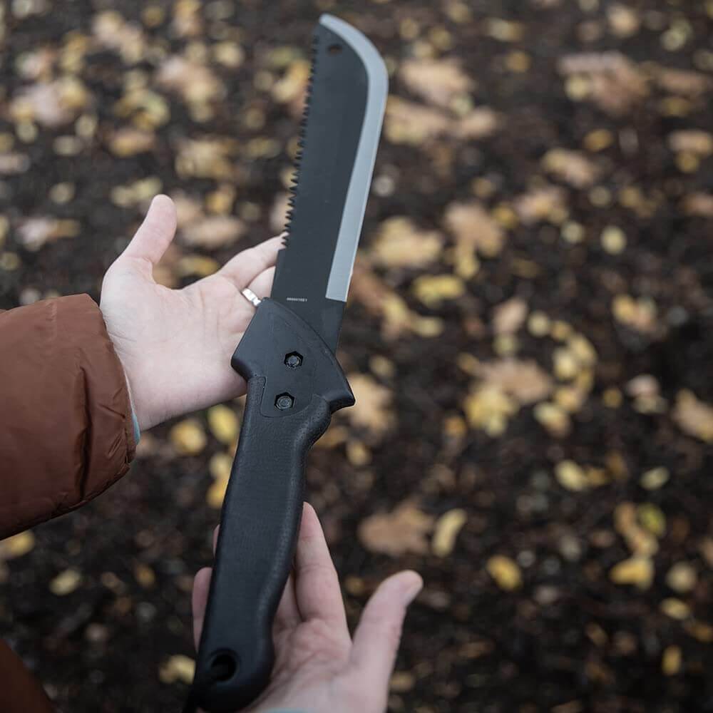 Gerber Machete mit Nylon-Scheide